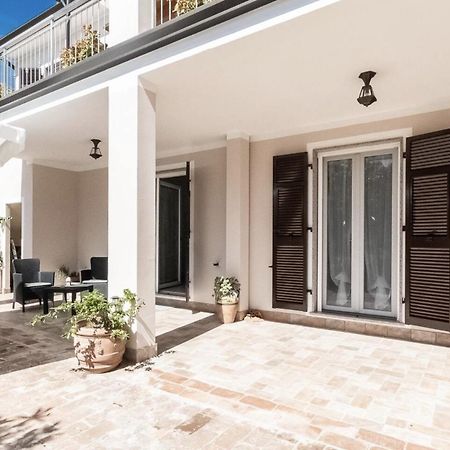 Oasi Di Pace Sarzana Villa Luni ภายนอก รูปภาพ